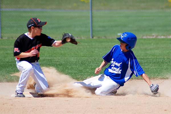 Youth Baseball - Grand Forks Park District